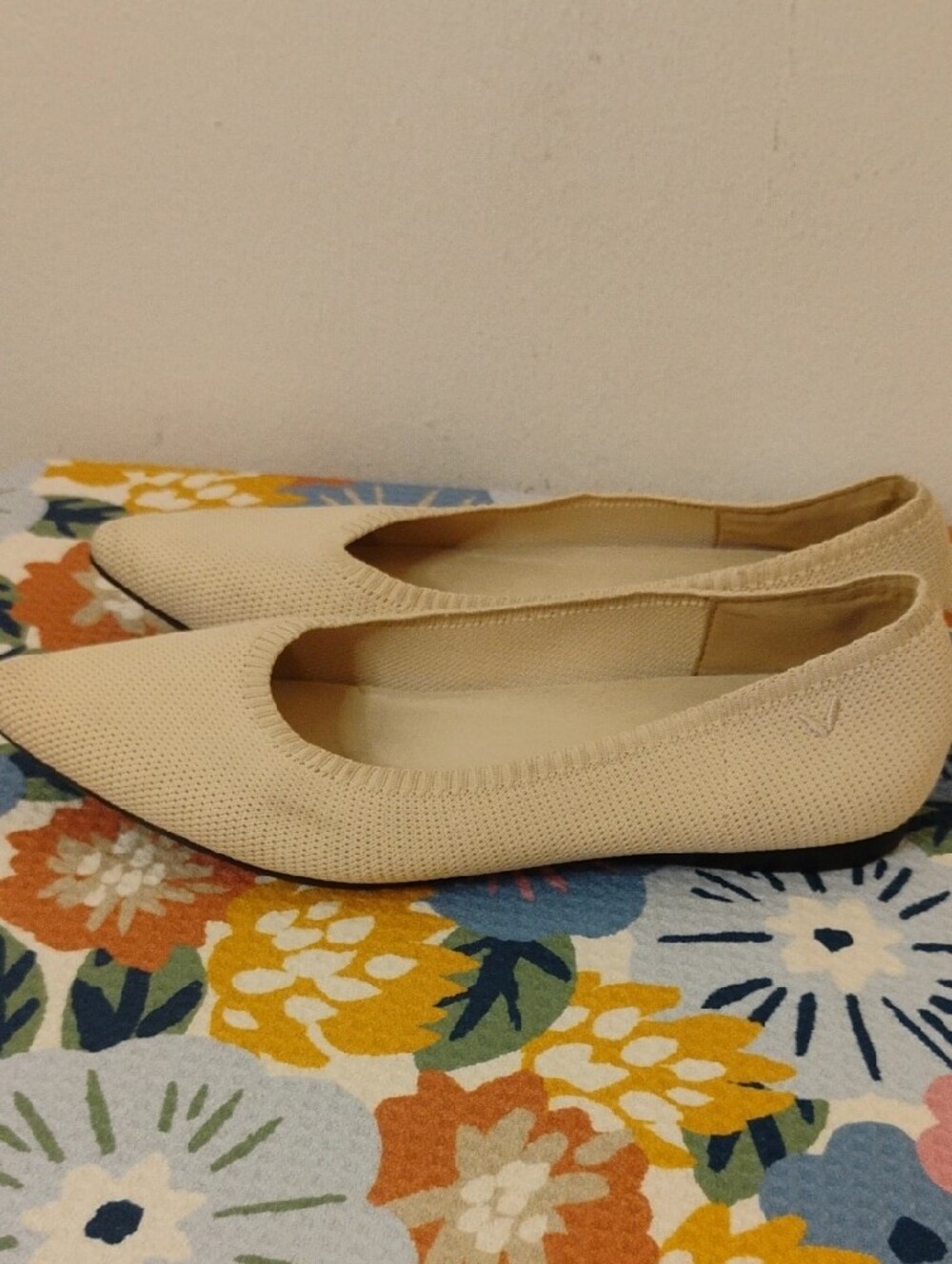 VIVAIA Women's Beige Pointed Knit Ballet Flats - Comfortable Slip-On Size 6.5 - Picture 5 of 8